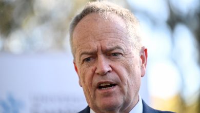 Bill Shorten said the university will focus on improving the student experience. Picture: Martin Ollman