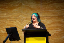QILT director Lisa Bolton talks to academics about student satisfaction data. Picture: UNSW Sydney/Roxie Vuong