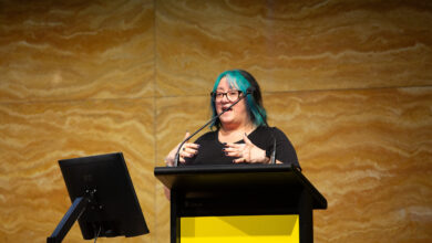QILT director Lisa Bolton talks to academics about student satisfaction data. Picture: UNSW Sydney/Roxie Vuong